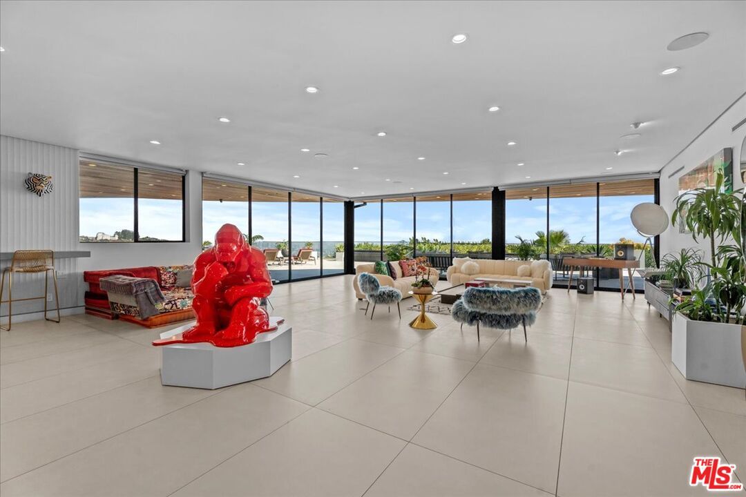 Interior, Living room, Recessed Lighting, Water