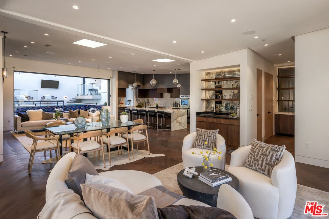 Dining room, Interior, Kitchen, Living room, Pendant Lights, Recessed Lighting, Wood Texture Flooring