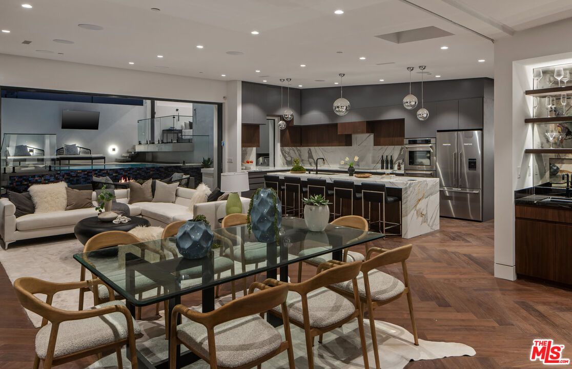 Dining room, Interior, Kitchen, Living room, Pendant Lights, Recessed Lighting, Stainless Steel Appliances, Wood Texture Flooring