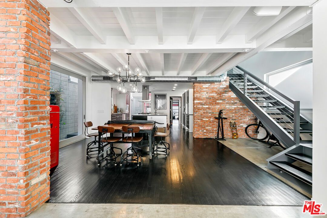 Interior, Pendant Lights, Stone Walls, Wood Texture Flooring