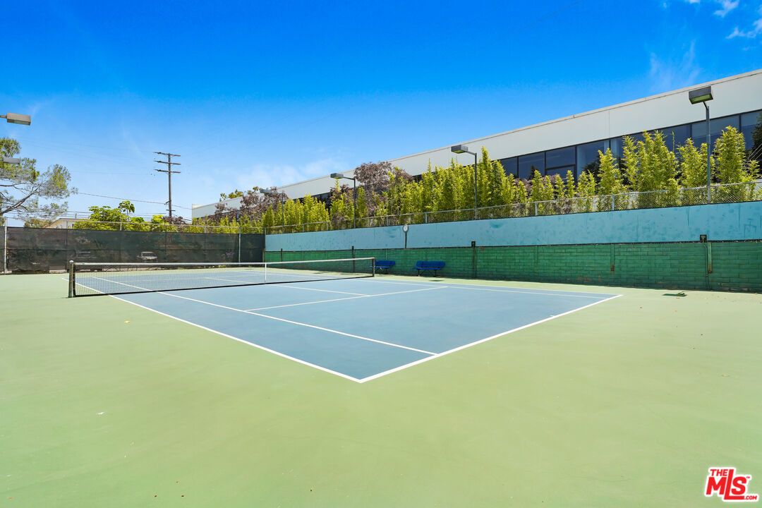 Exterior, Tennis Courts