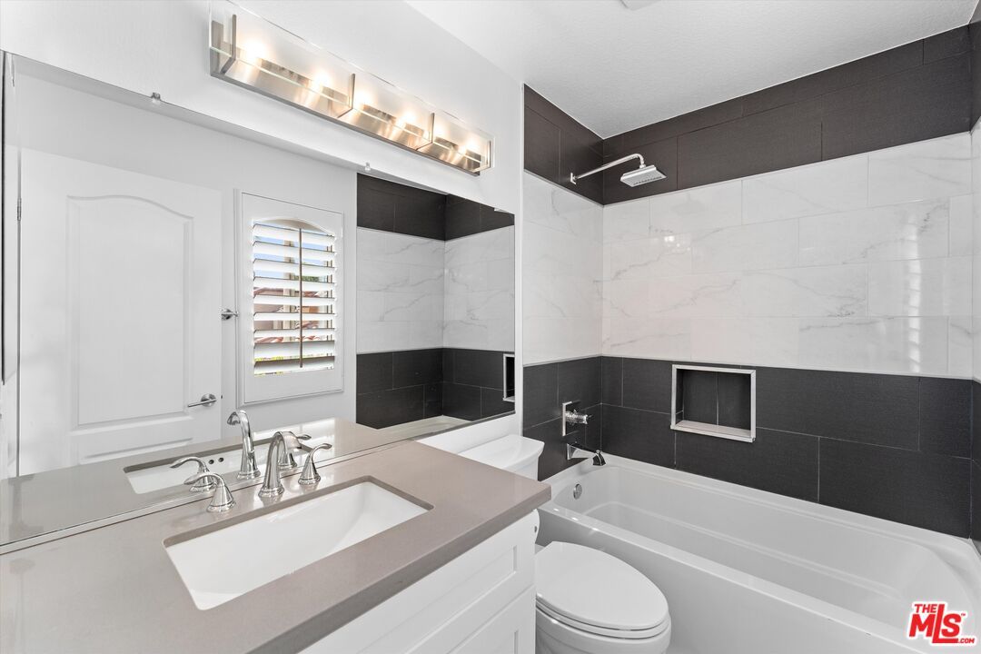Bathroom, Interior, Marble Walls