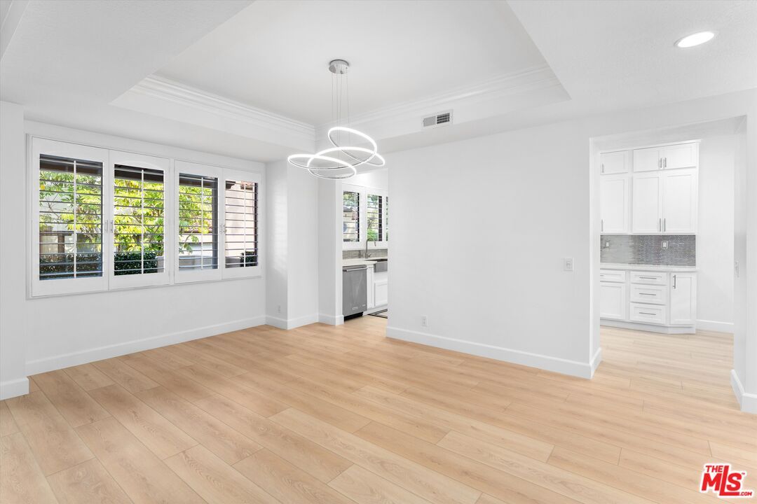 Empty room, Interior, Pendant Lights, Recessed Lighting, Wood Texture Flooring