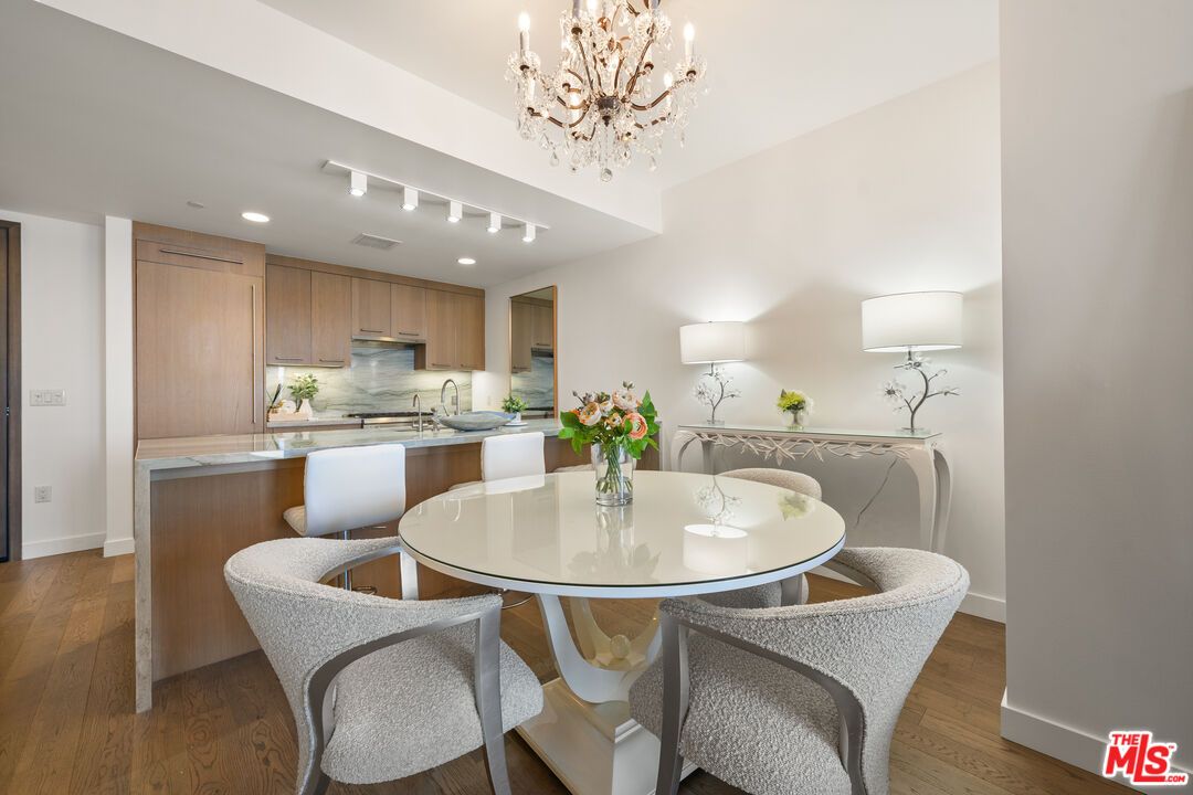 Chandelier, Dining room, Interior, Kitchen, Recessed Lighting, Wood Texture Flooring