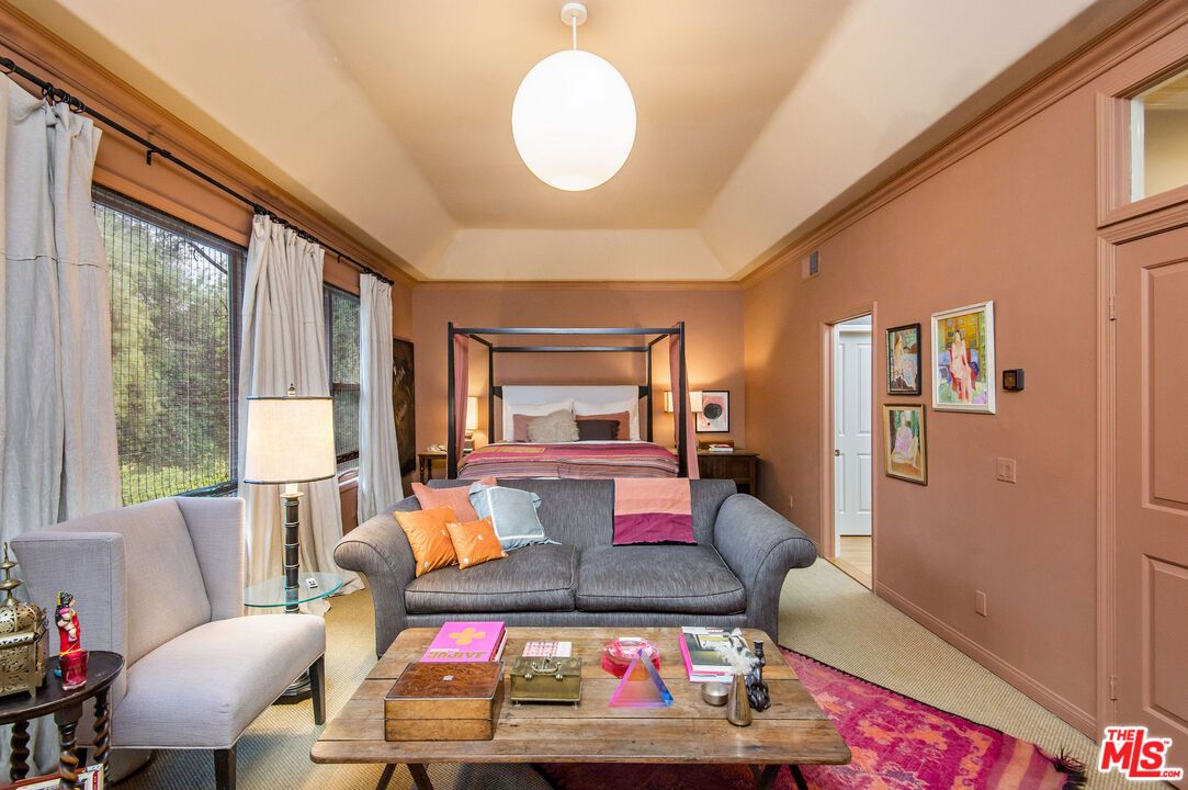 Bedroom, Interior, Living room
