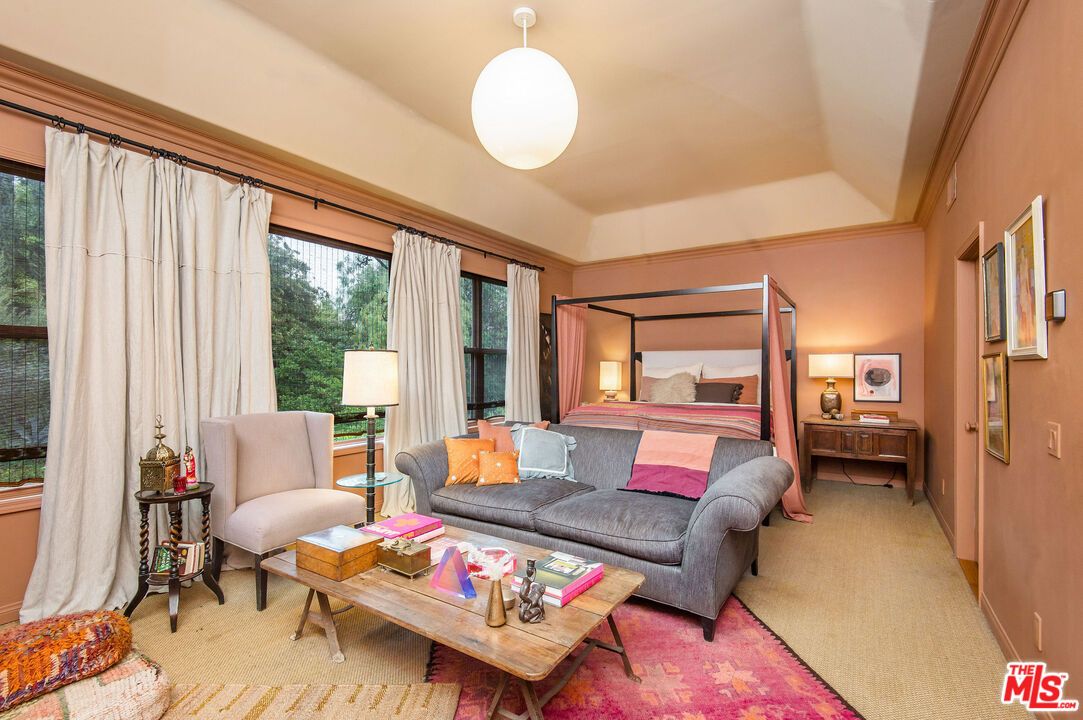 Bedroom, Interior, Pendant Lights