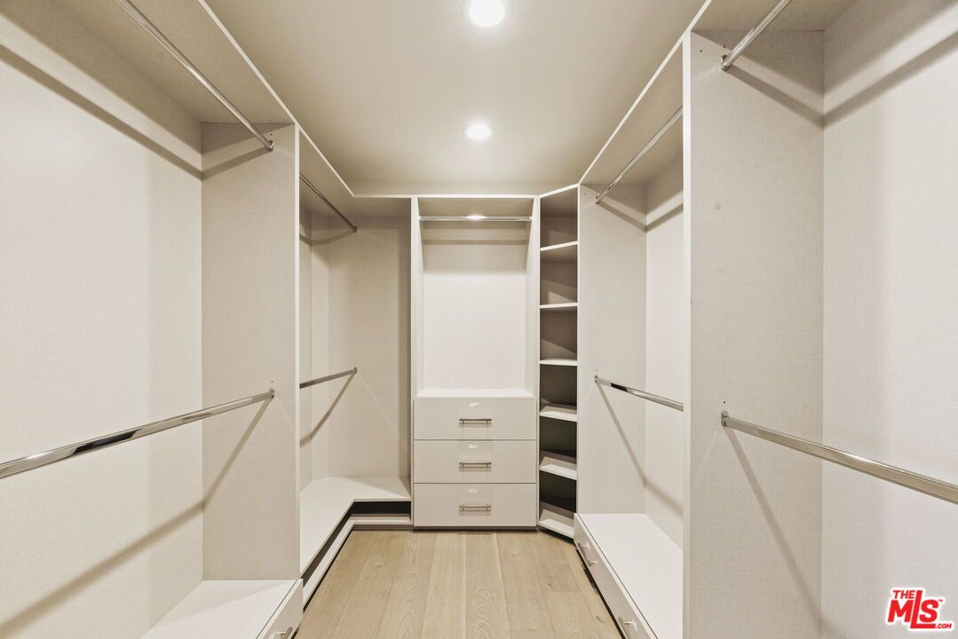 Interior, Recessed Lighting, Walk-in Closets, Wood Texture Flooring