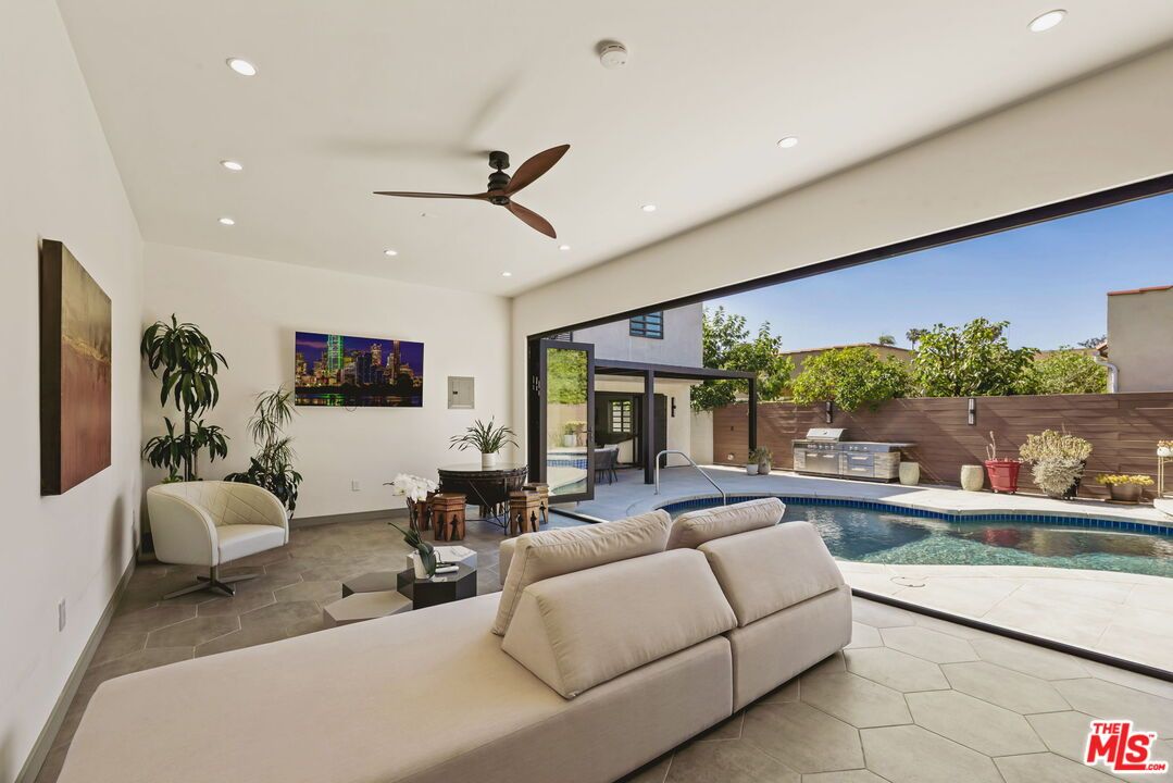 Interior, Living room, Pool, Recessed Lighting