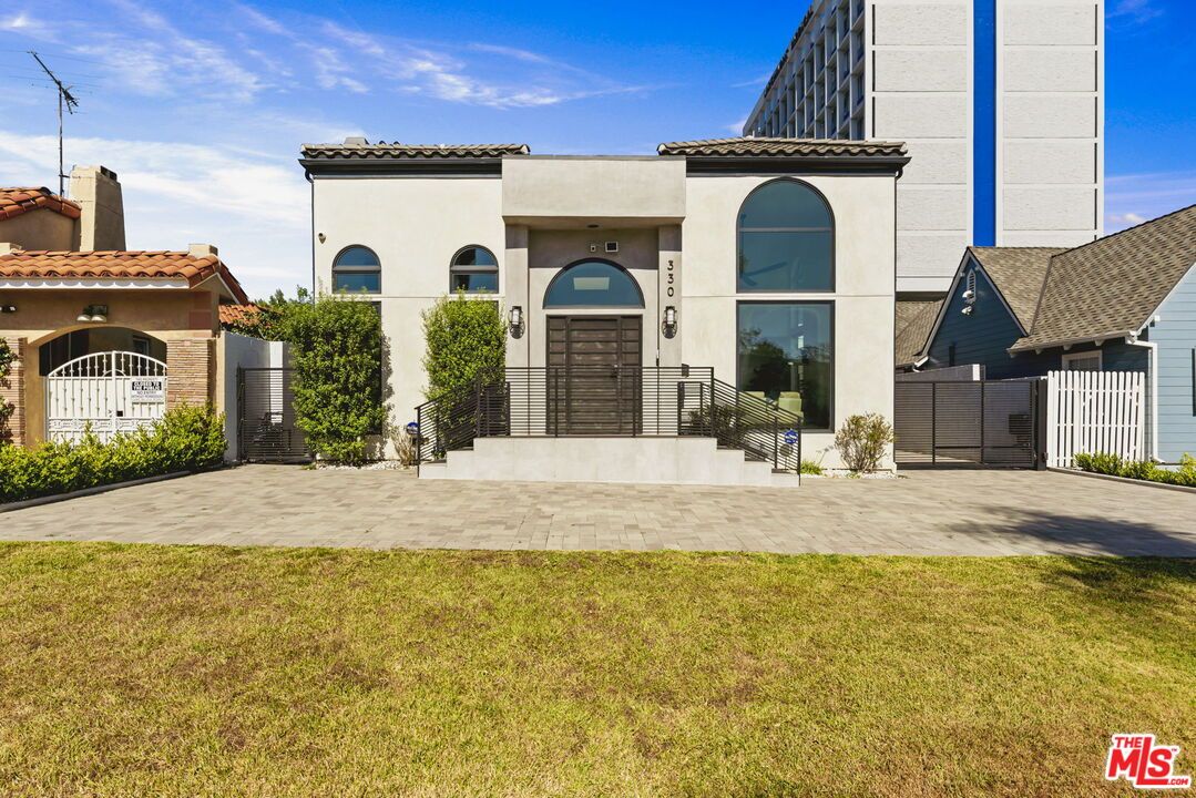 Attached, Backyard, Exterior, Facade, Mediterranean