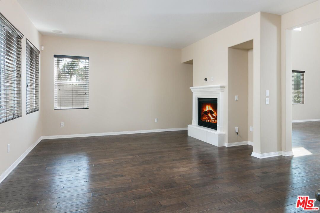 Empty room, Fireplace, Interior, Wood Texture Flooring