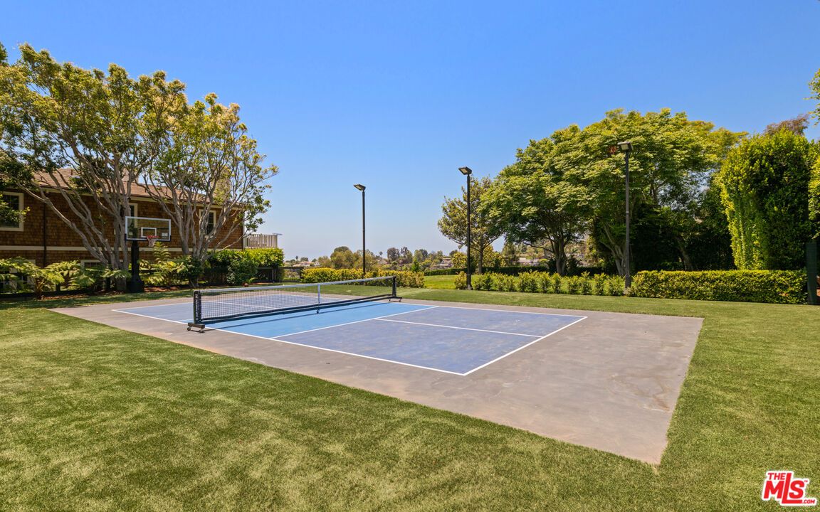 Exterior, Tennis Courts
