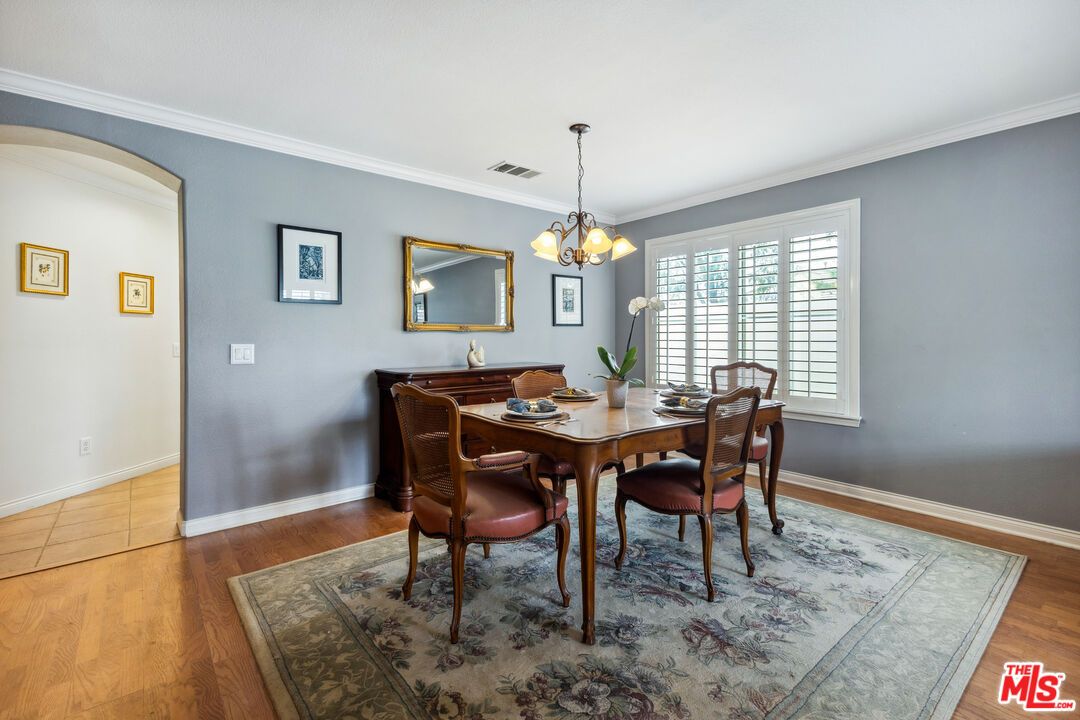 Chandelier, Dining room, Interior, Pendant Lights, Wood Texture Flooring