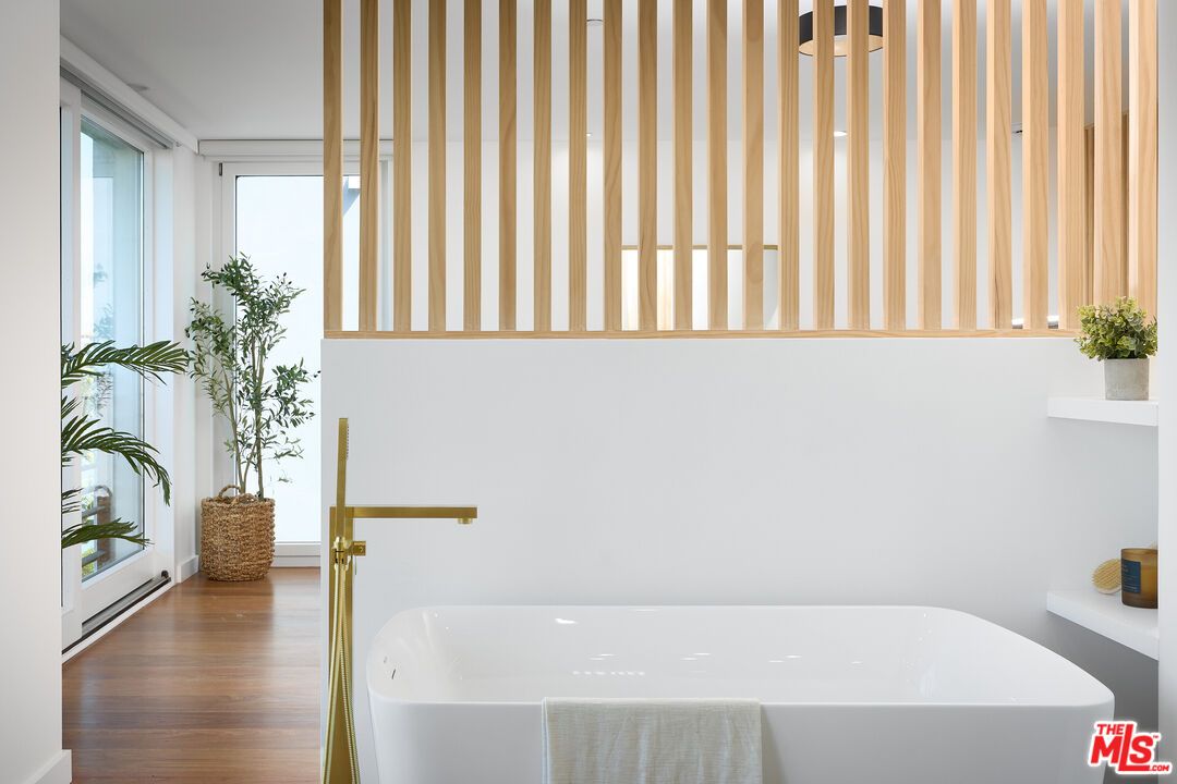 Bathroom, Free Standing Baths, Interior, Wood Texture Flooring