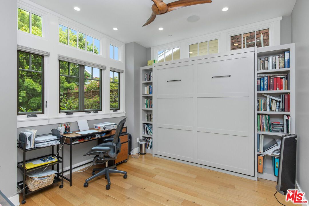 Home Office, Interior, Recessed Lighting, Wood Texture Flooring