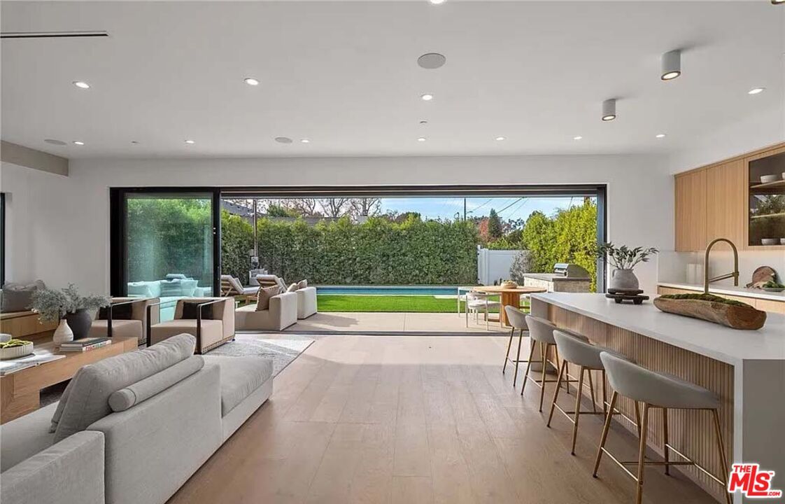 Interior, Kitchen, Living room, Recessed Lighting, Wood Texture Flooring