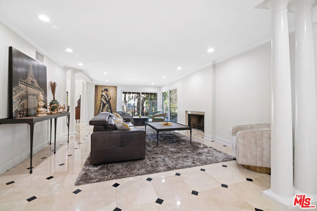 Fireplace, Interior, Living room, Recessed Lighting