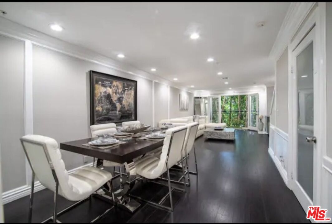 Dining room, Interior, Living room, Recessed Lighting, Wood Texture Flooring