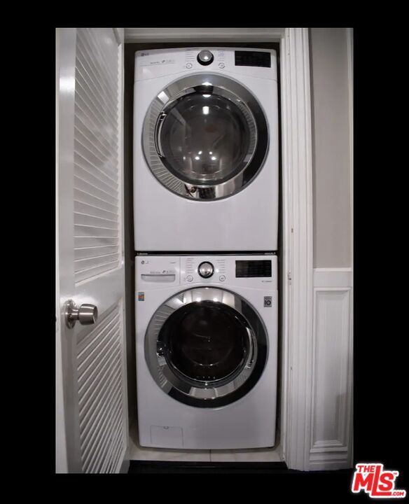 Interior, Utility Closets, Washer