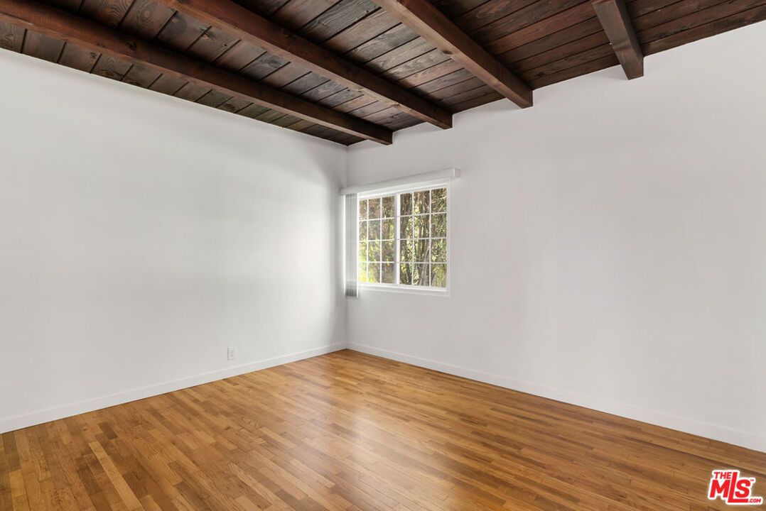 Empty room, Interior, Wooden Beams, Wooden Ceilings, Wood Texture Flooring