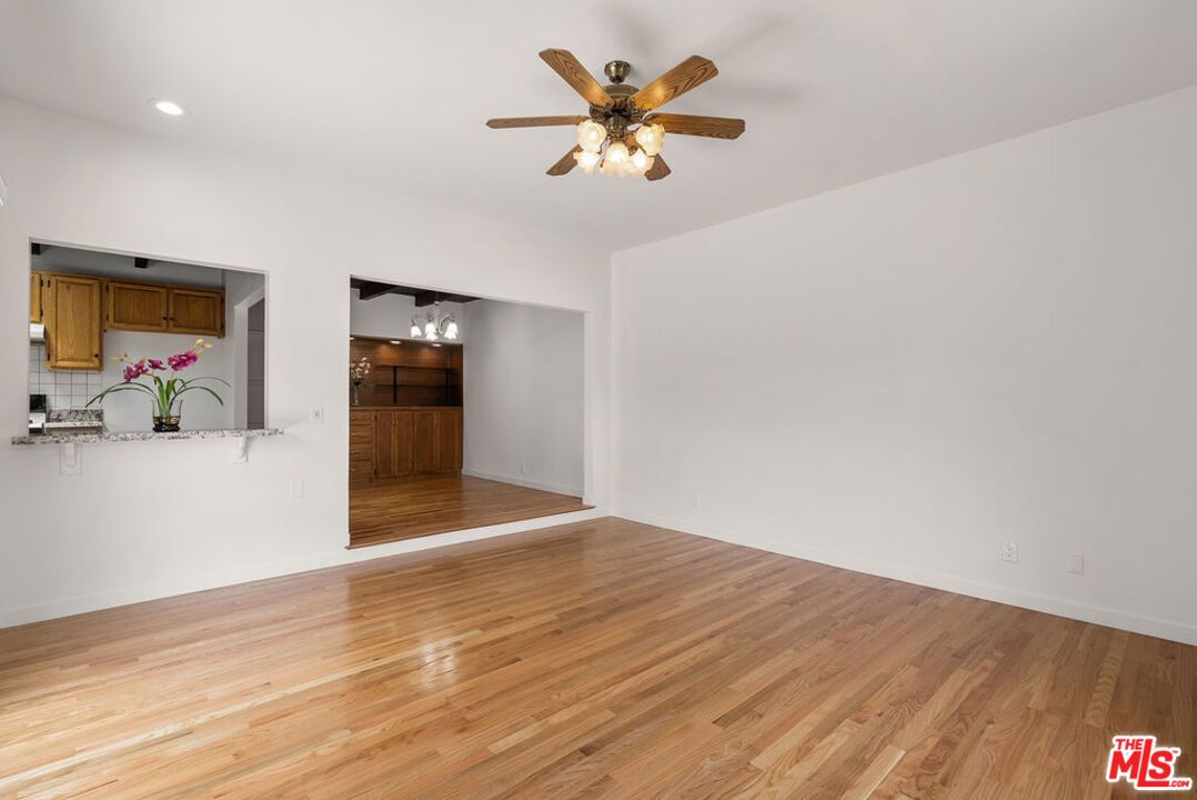 Empty room, Interior, Kitchen, Recessed Lighting, Wood Texture Flooring