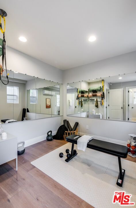 Fitness Equipment, Interior, Recessed Lighting, Wood Texture Flooring