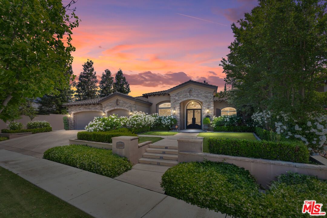 Backyard, Exterior, Facade, Mediterranean