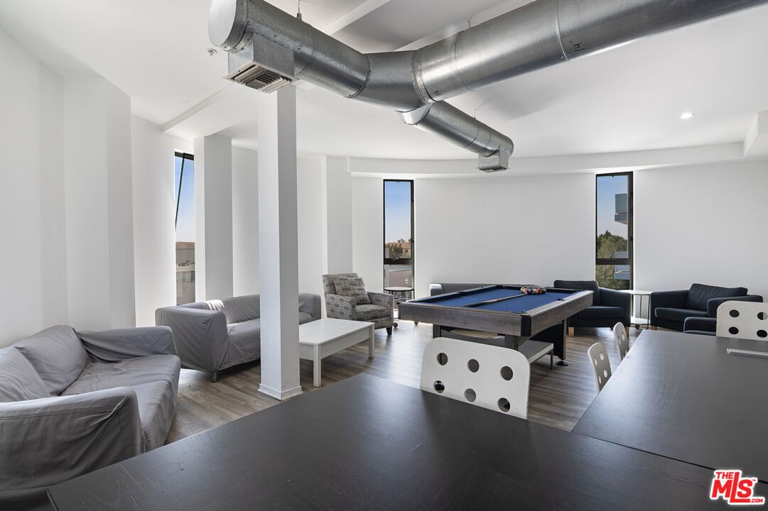 Billiard Table, Game Room, Interior, Living room, Recessed Lighting, Wood Texture Flooring