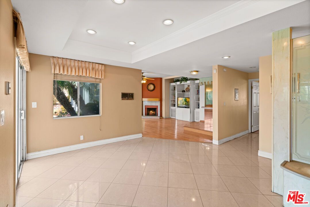 Fireplace, Interior, Recessed Lighting, Wood Texture Flooring