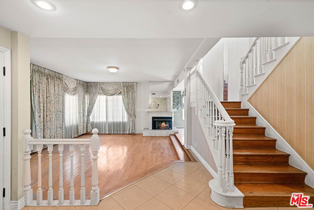 Fireplace, Interior, Recessed Lighting, Wood Texture Flooring
