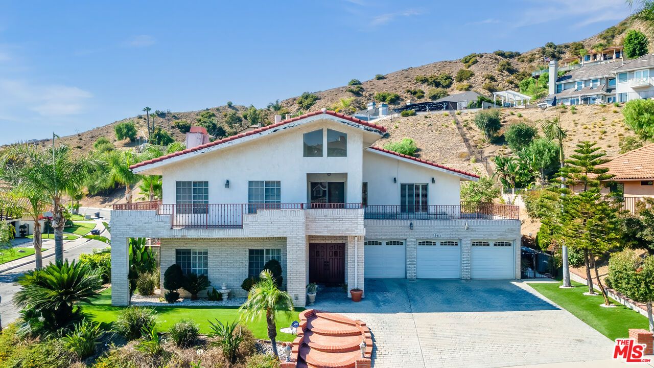 Attached, Exterior, Facade, Spanish Mediterranean