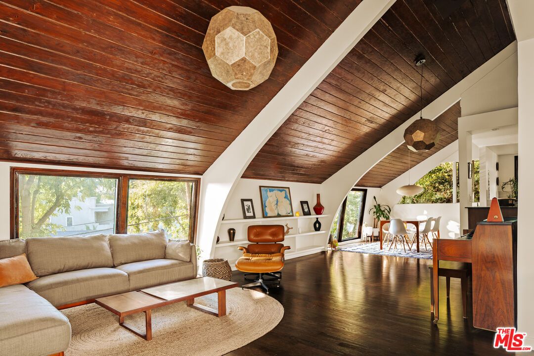 Dining room, Interior, Living room, Pendant Lights, Wooden Ceilings, Wood Texture Flooring