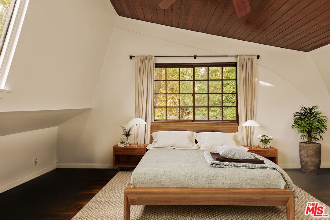 Bedroom, Interior, Wooden Ceilings, Wood Texture Flooring