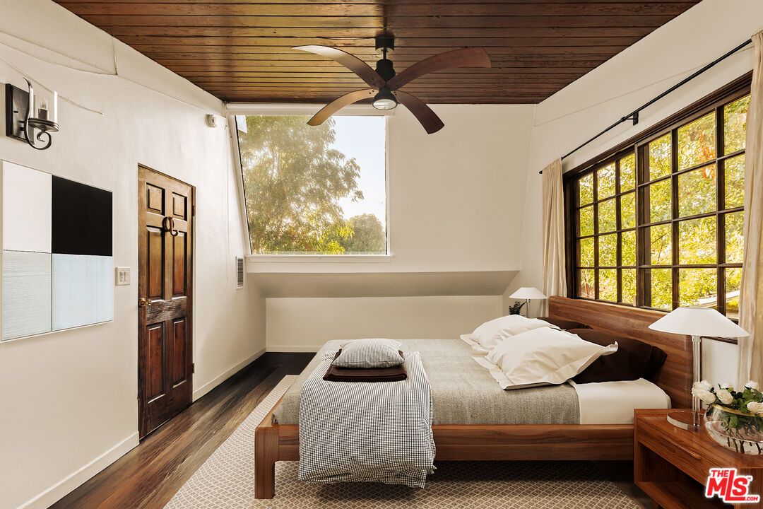 Bedroom, Interior, Wooden Ceilings, Wood Texture Flooring