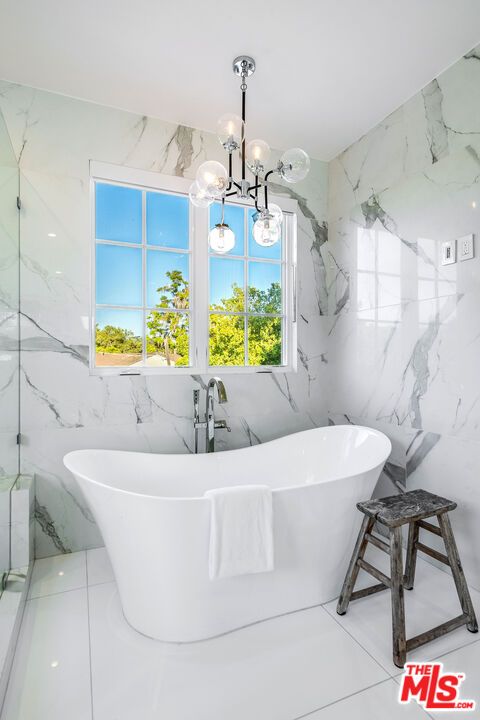 Bathroom, Free Standing Baths, Glass Shower, Interior, Marble Walls, Pendant Lights