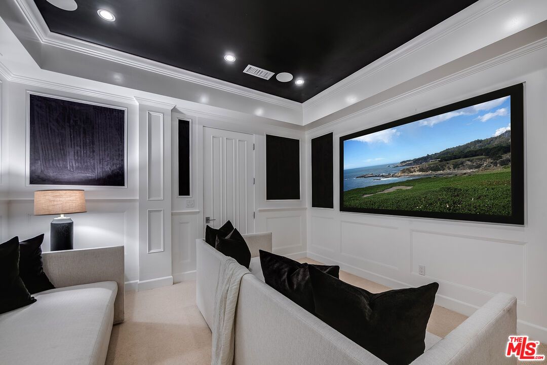 Interior, Living room, Recessed Lighting, Theatre Room