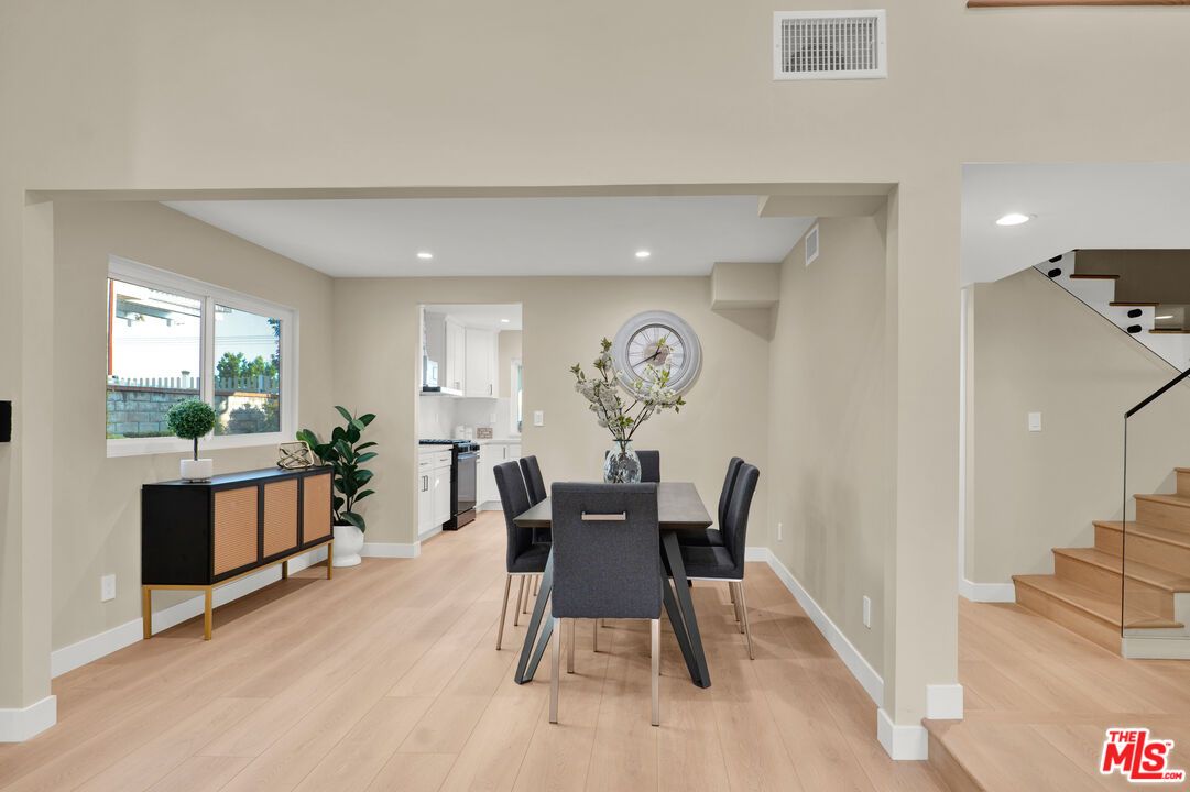 Dining room, Interior, Recessed Lighting, Wood Texture Flooring