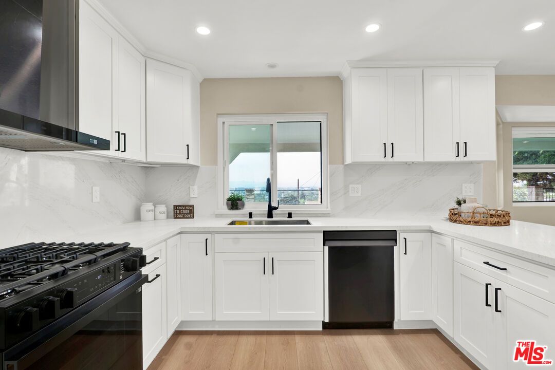 Interior, Kitchen, Marble Walls, Recessed Lighting, Wood Texture Flooring