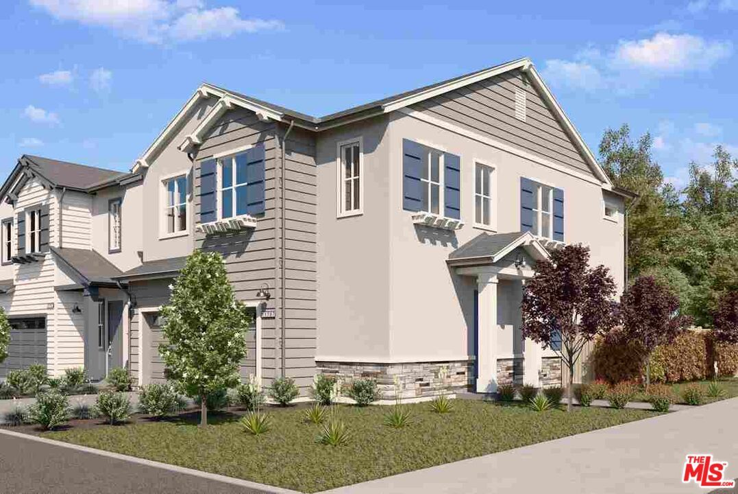 Exterior, Facade, Farmhouse