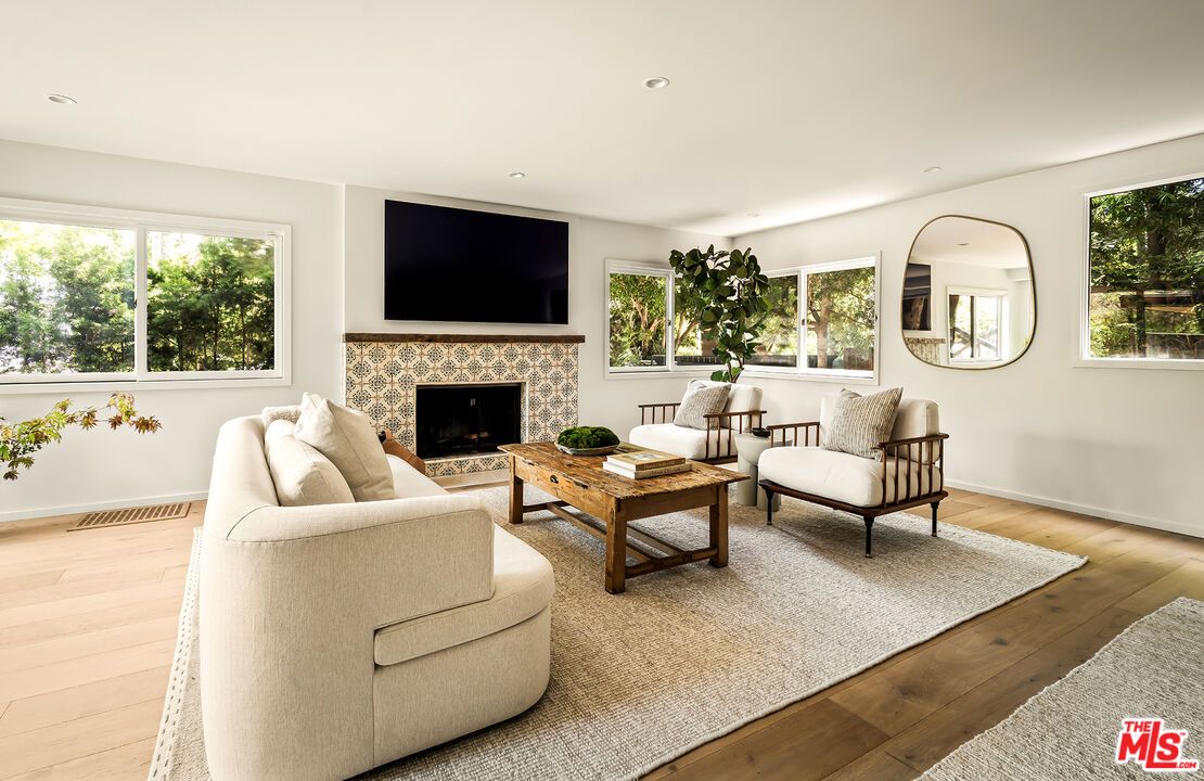 Fireplace, Interior, Living room, Recessed Lighting, Wood Texture Flooring