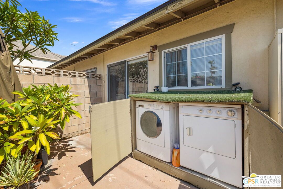 Exterior, Washer