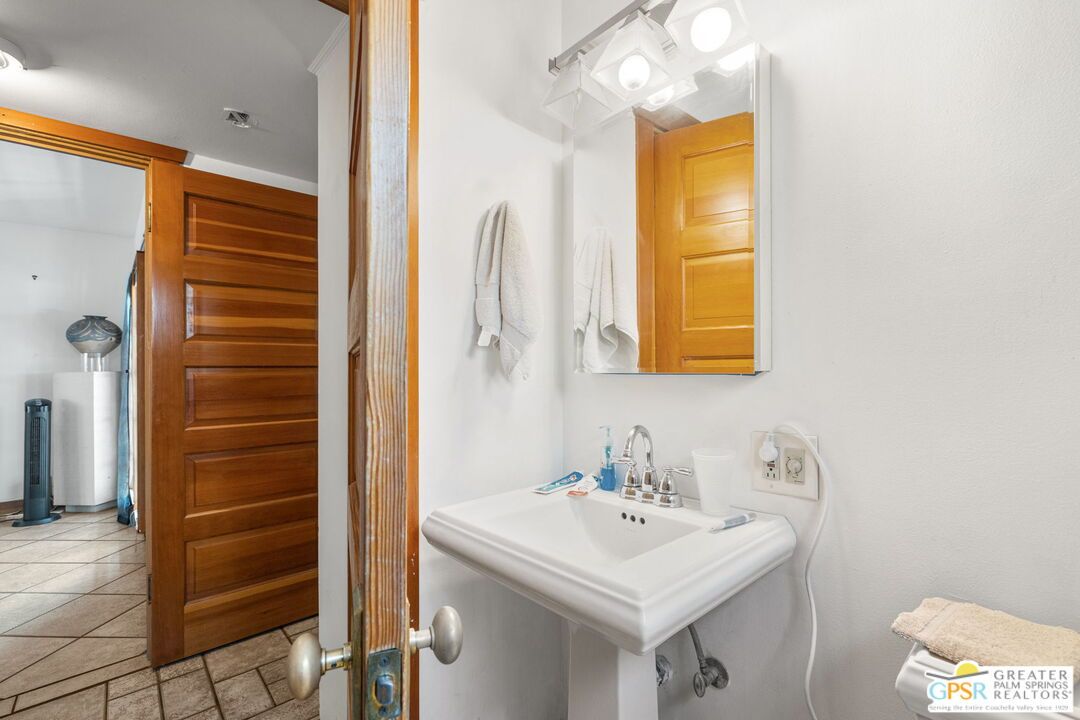 Bathroom, Interior