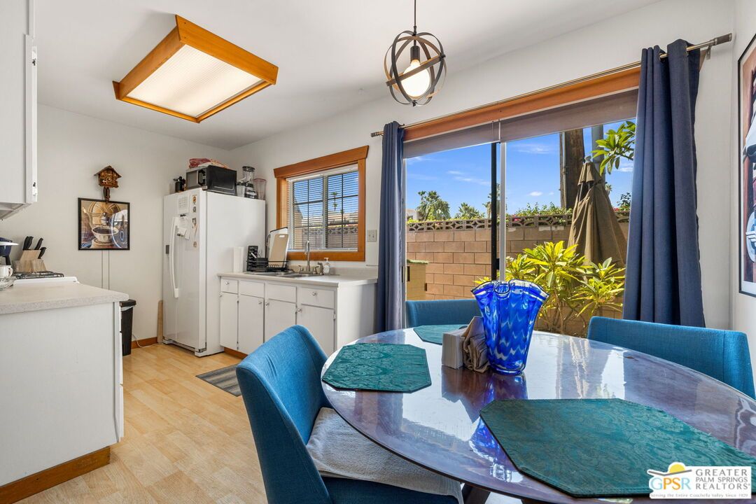 Dining room, Interior, Kitchen, Pendant Lights, Wood Texture Flooring