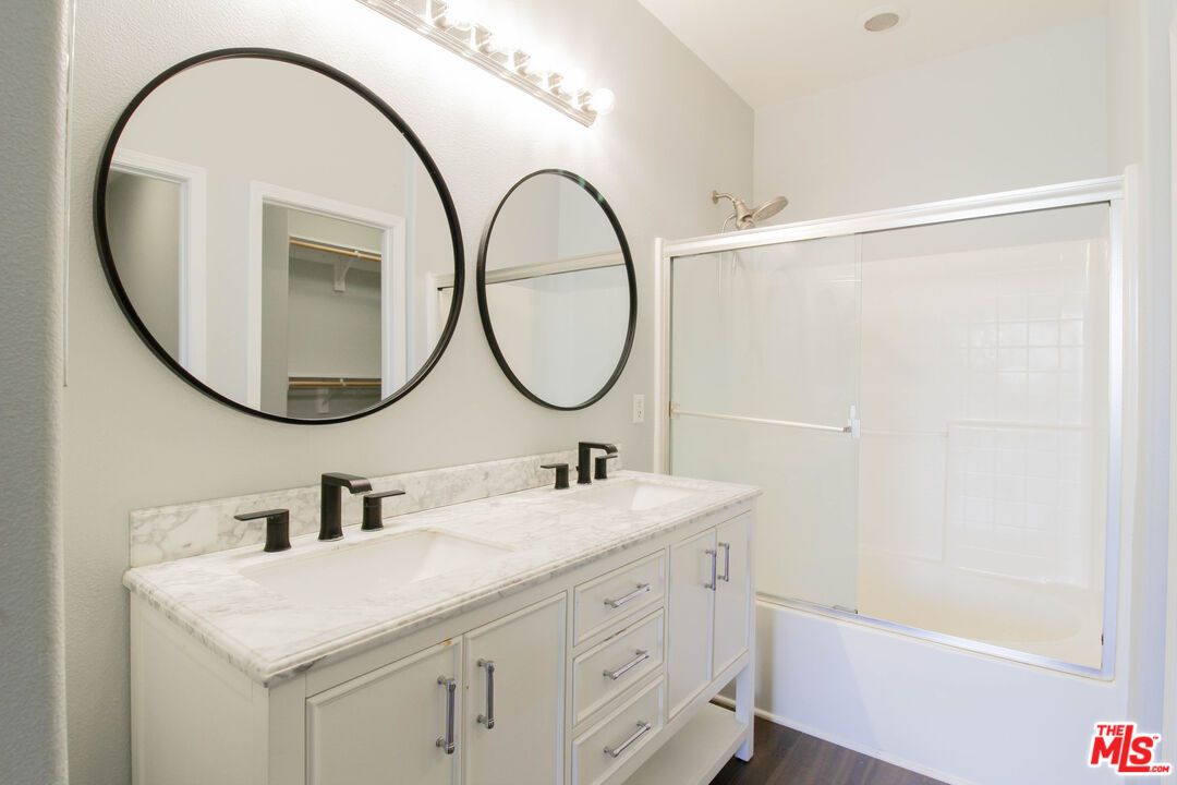 Bathroom, Dual Sink Vanities, Interior, Wood Texture Flooring