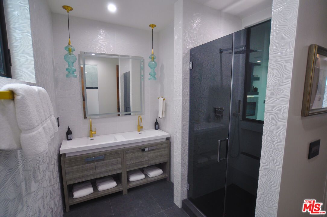 Bathroom, Dual Sink Vanities, Glass Shower, Interior, Pendant Lights, Recessed Lighting
