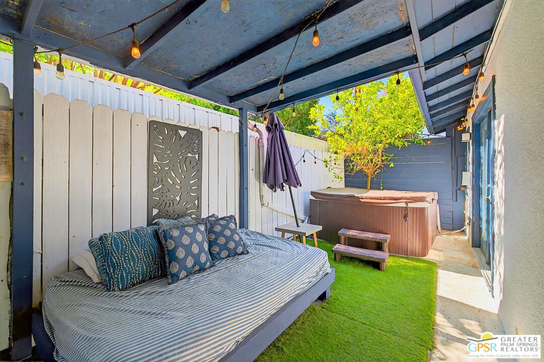 Exterior, Hot Tub