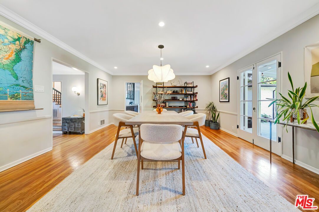 Dining room, Interior, Pendant Lights, Recessed Lighting, Wood Texture Flooring