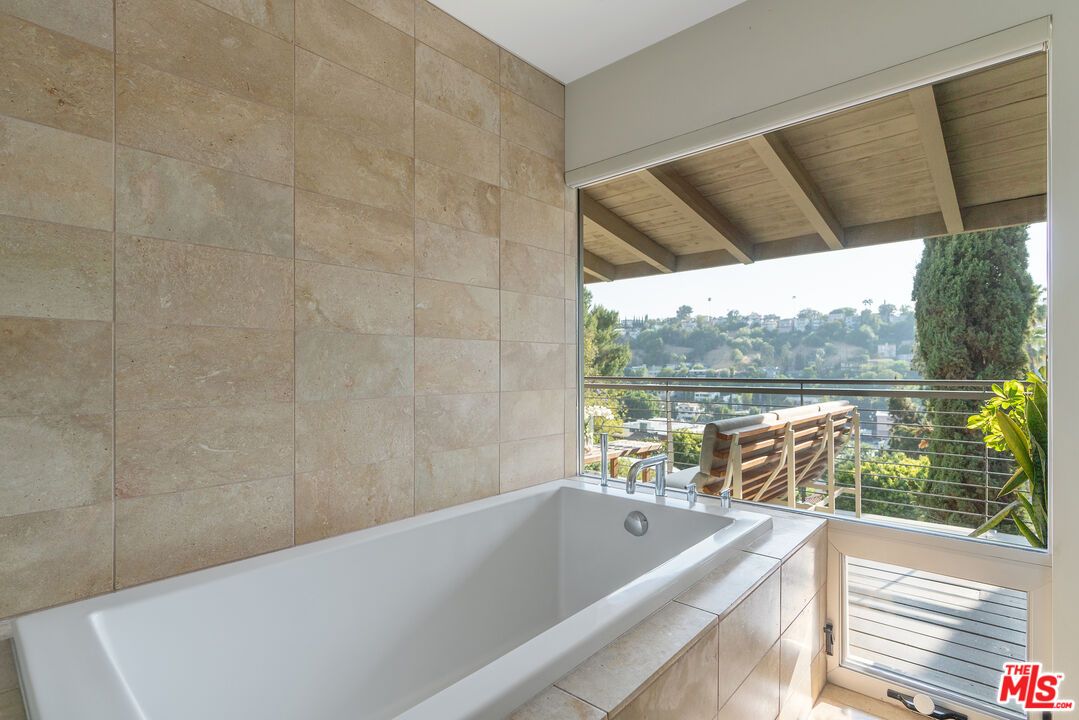Bathroom, Free Standing Baths, Interior, Wooden Beams, Wooden Ceilings