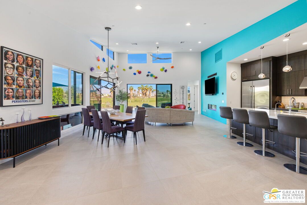 Dining room, Interior, Kitchen, Living room, Pendant Lights, Recessed Lighting, Stainless Steel Appliances