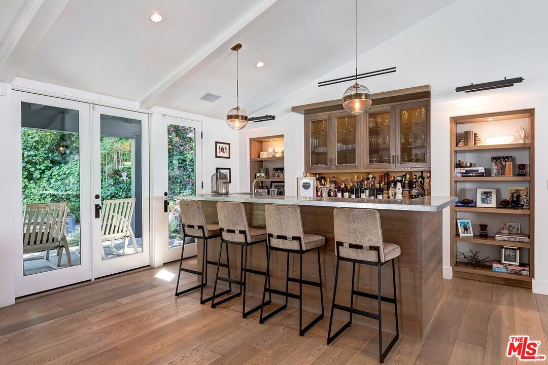 Interior, Pendant Lights, Recessed Lighting, Wood Texture Flooring
