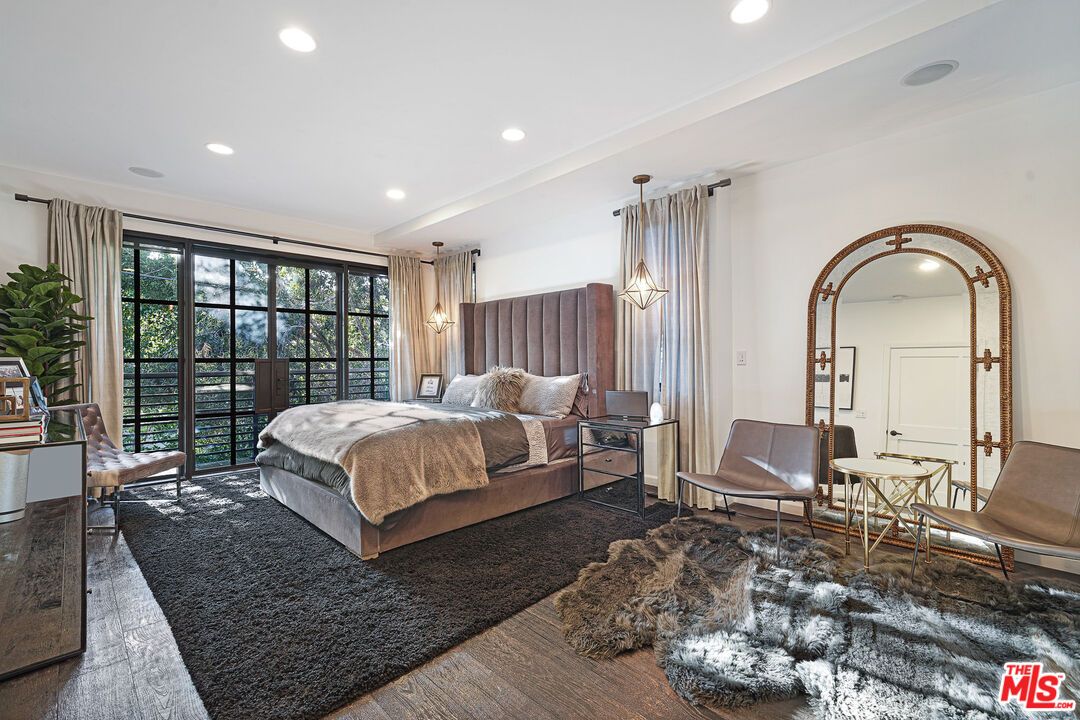 Bedroom, Interior, Pendant Lights, Recessed Lighting, Wood Texture Flooring